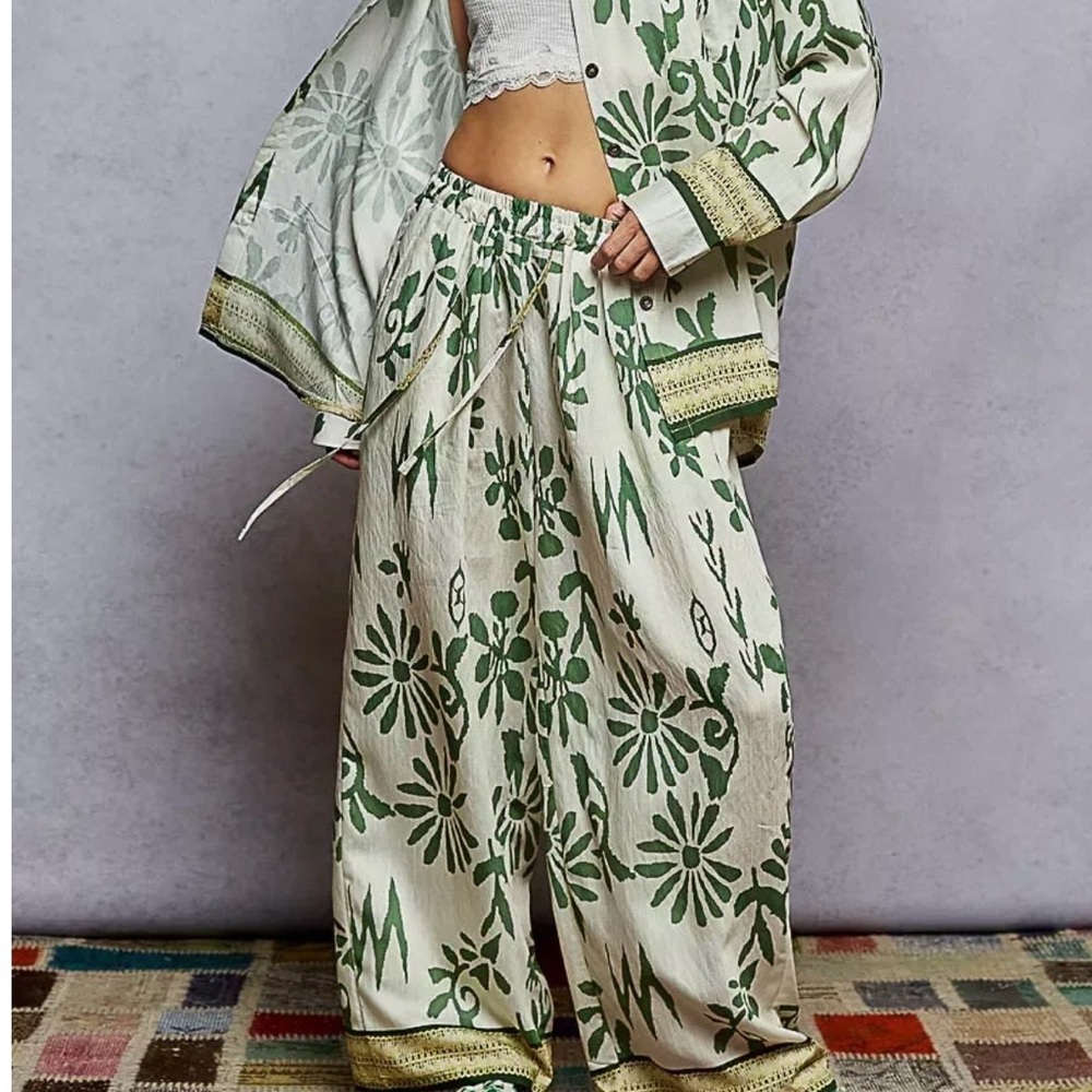 POL SET!! Green Floral Women's Pants and Blouse - Picture 6 of 7